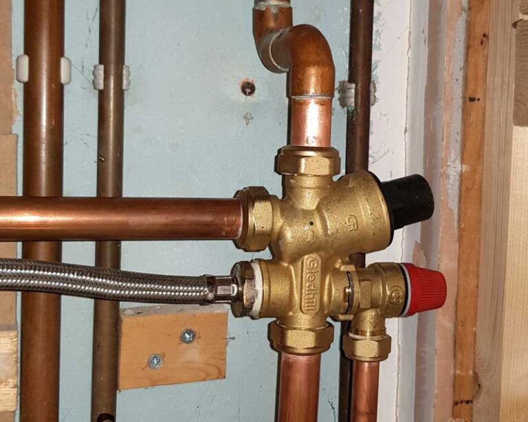 Replace reducing and relief inlet control multiblock valve